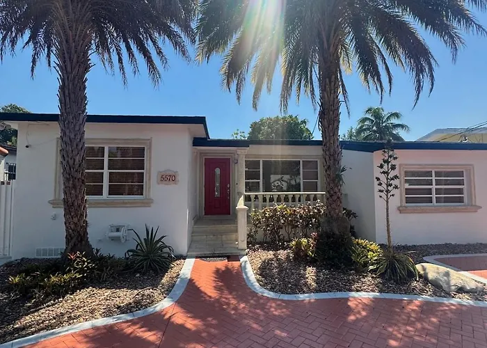 Coral Gables Guest Studio